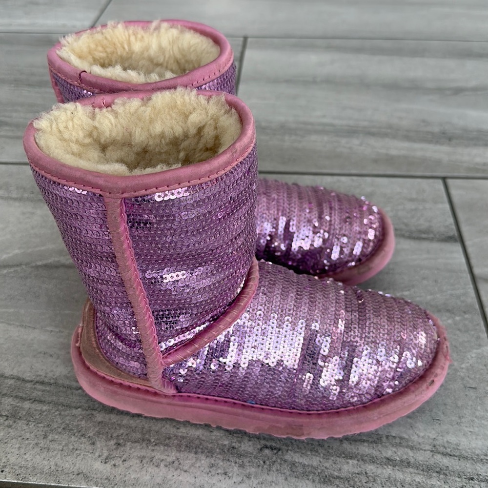 Pink UGG girls 13